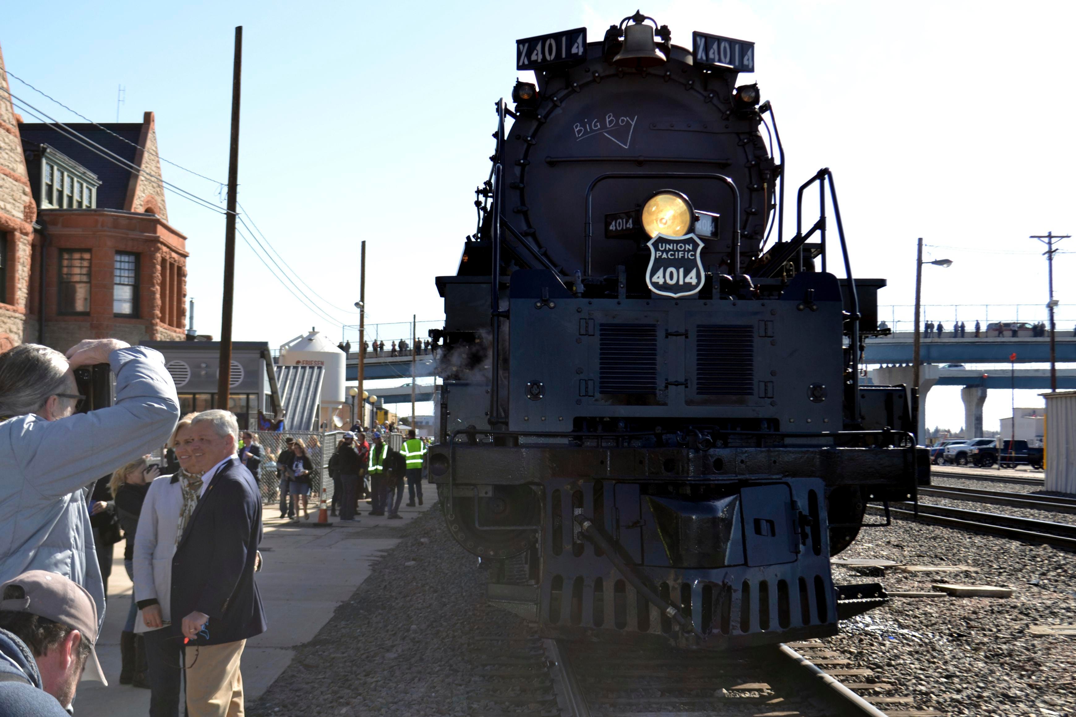 mth train dealers near me
